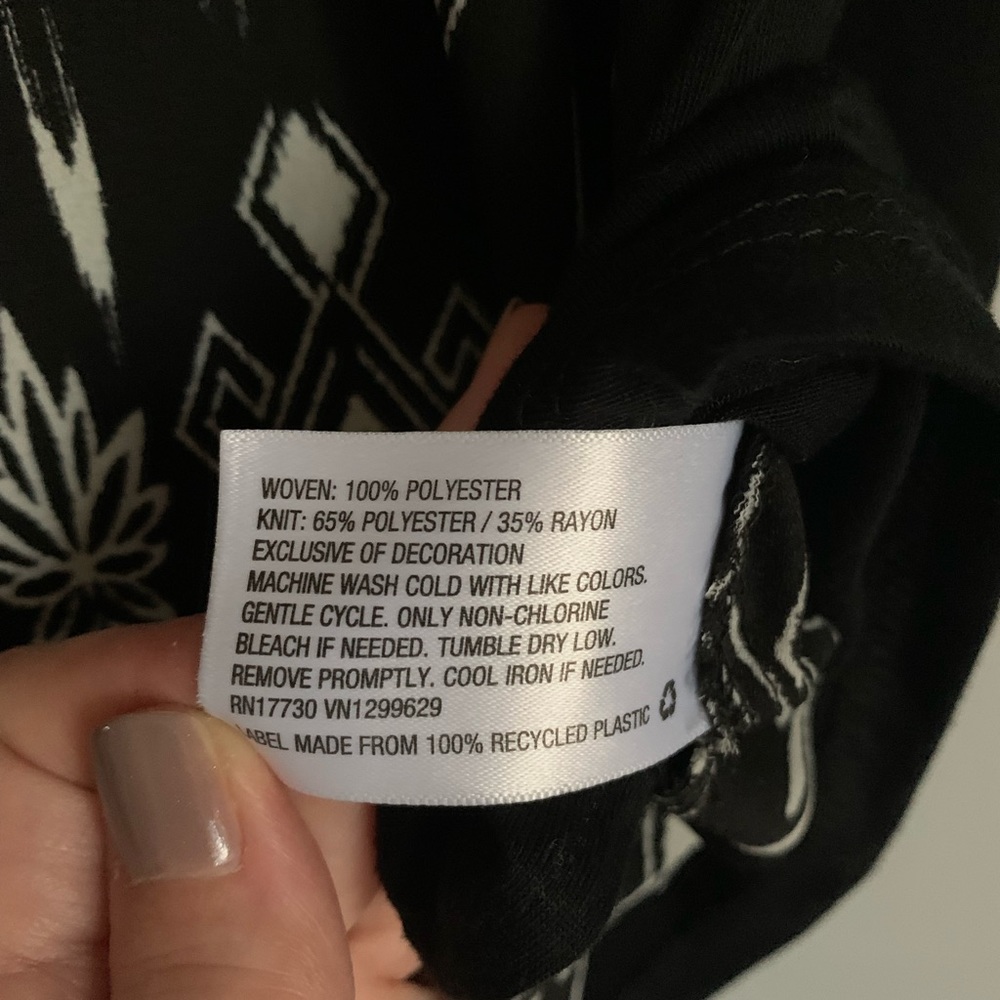 Women’s Xhilaration top - Medium - Picture 5 of 9